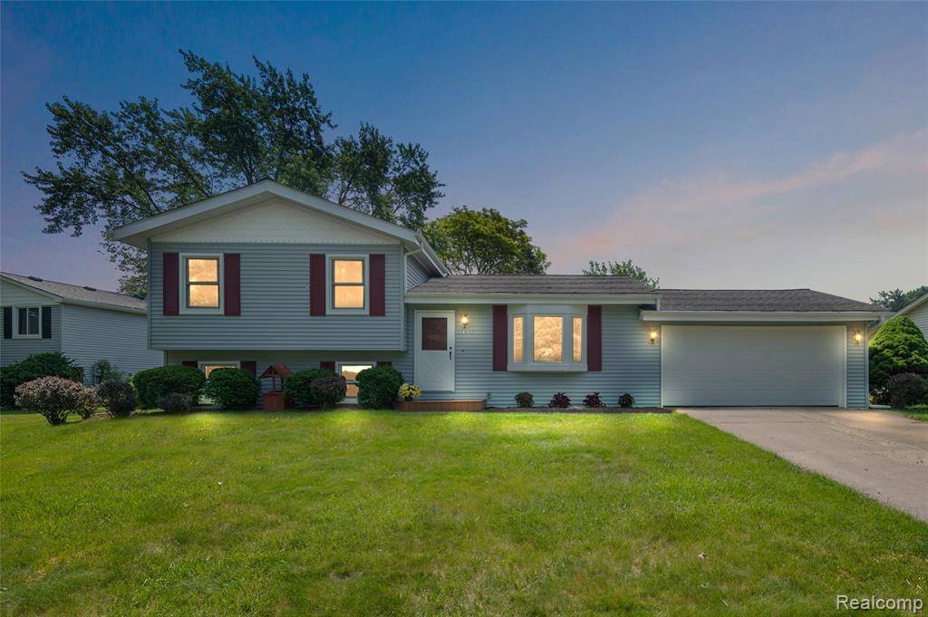 Waterford Twp, MI 48329,3871 Coventry Valley Drive