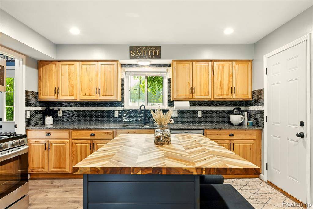 Shelby Twp, MI 48317,50536 Ryan Road