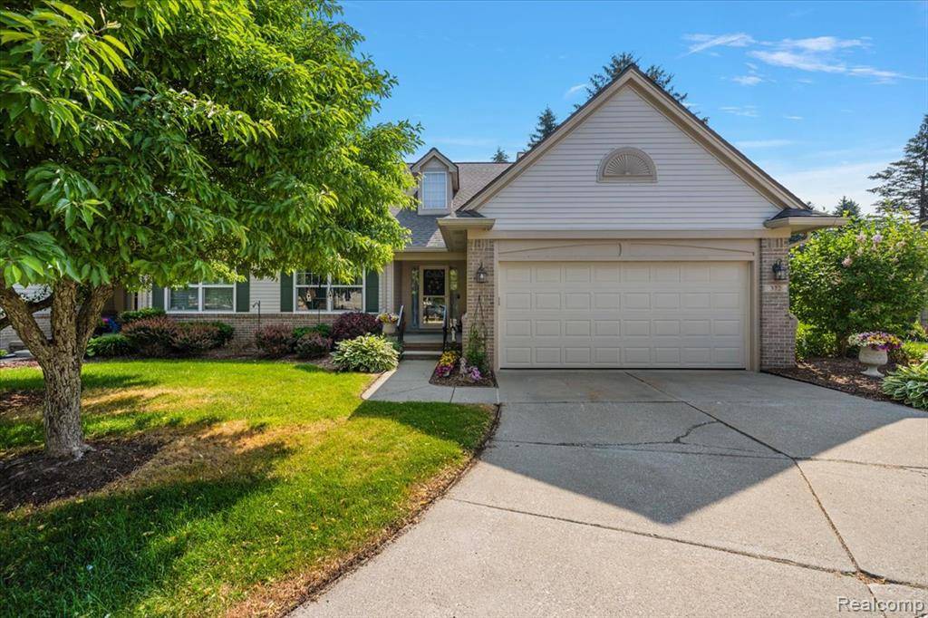 Orion Twp, MI 48360,372 Four Seasons Drive