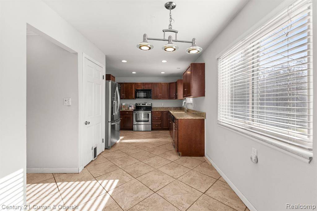 Grosse Pointe Woods, MI 48236,20740 MARTER Road