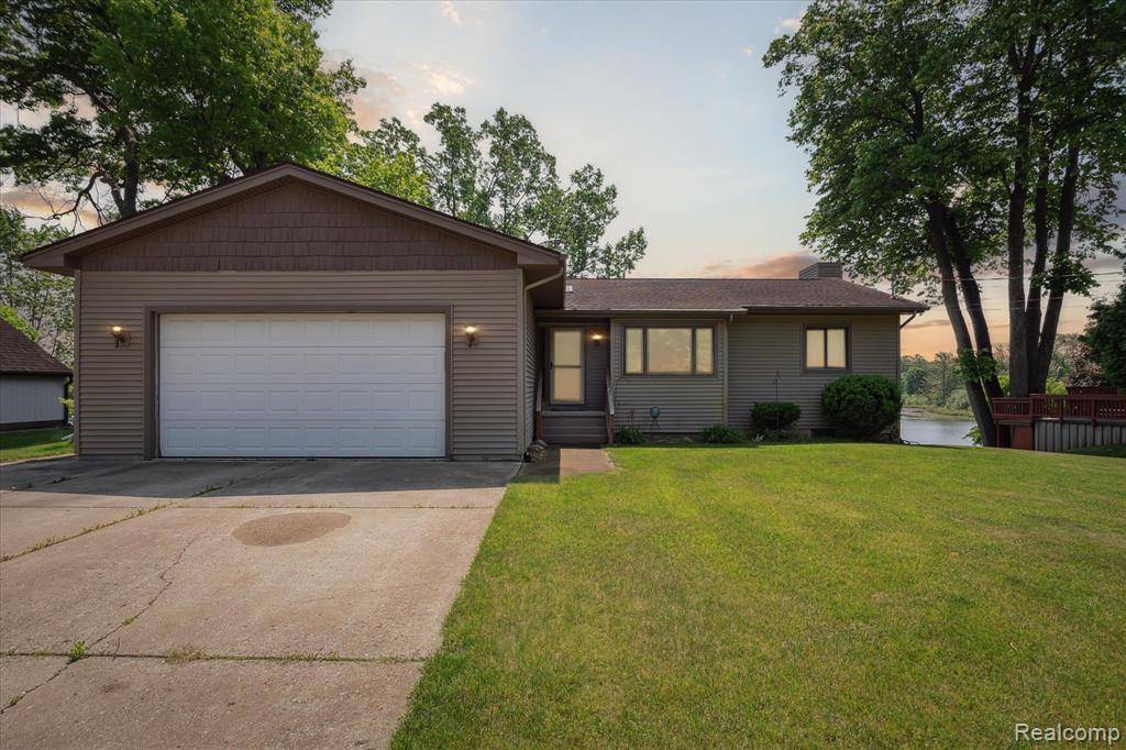 Hartland Twp, MI 48114,88 W Peterson Drive