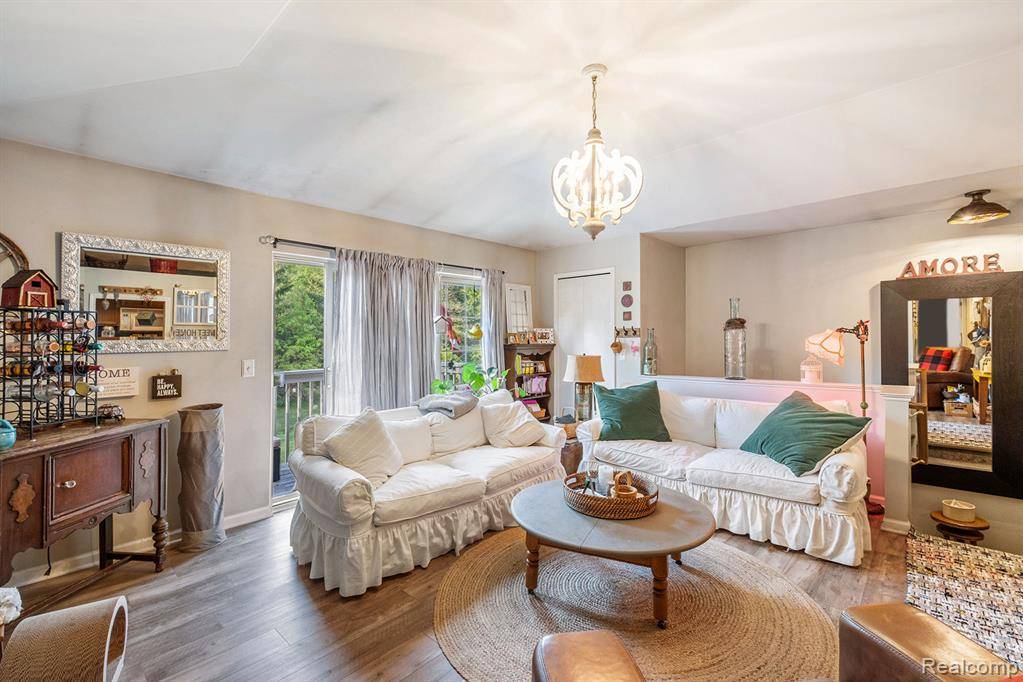 Holly Vlg, MI 48442,4022 Stonebridge