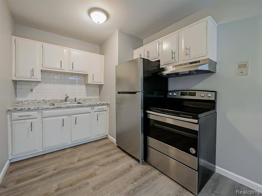 Dearborn Heights, MI 48125,5650 Pardee Avenue 7
