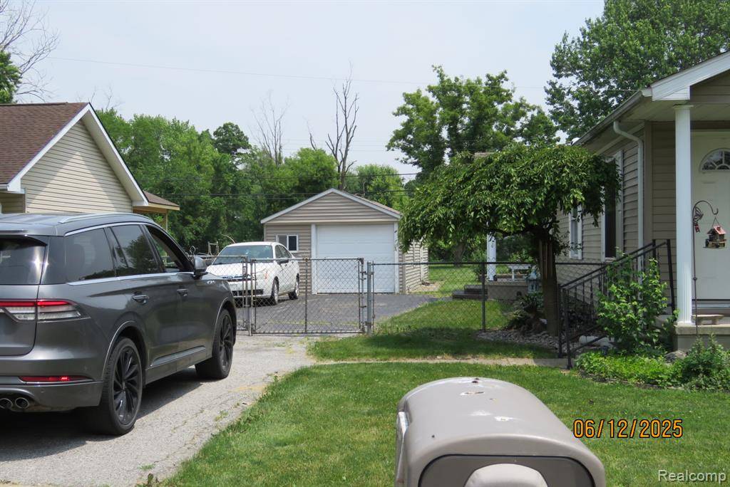 Taylor, MI 48180,10571 Baraga Street