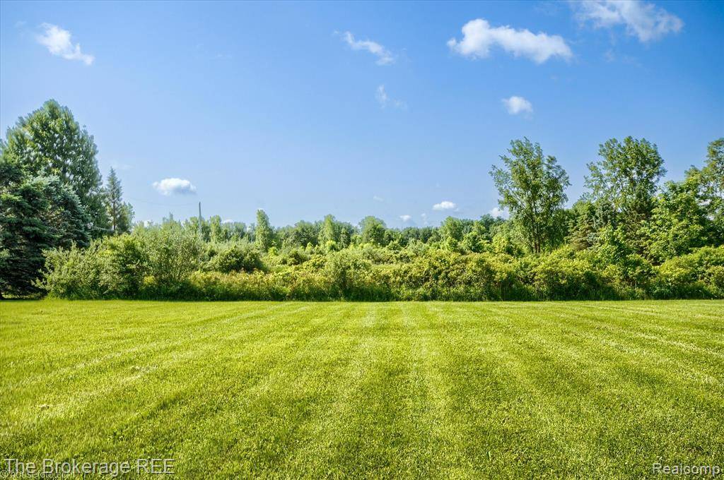 Grand Blanc, MI 48439,1484 E Baldwin Road