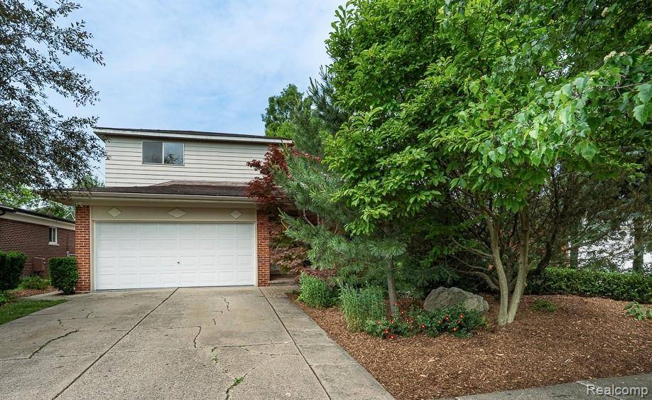 Warren, MI 48088,32353 Gainsborough Drive