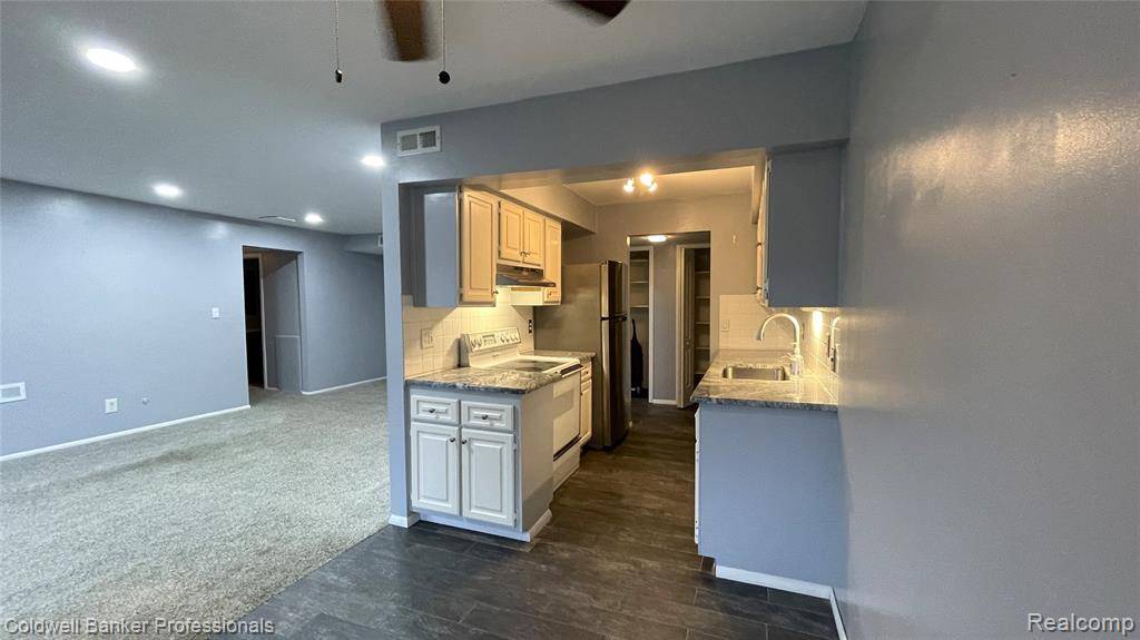 St. Clair Shores, MI 48080,530 Riviera Drive