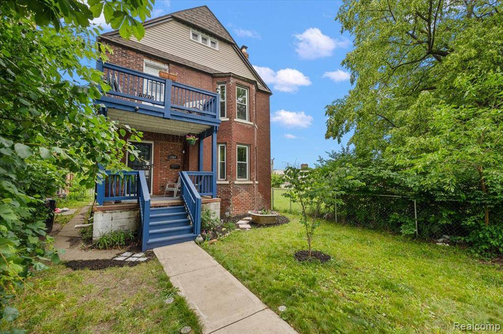 Detroit, MI 48208,1769 W Warren Avenue