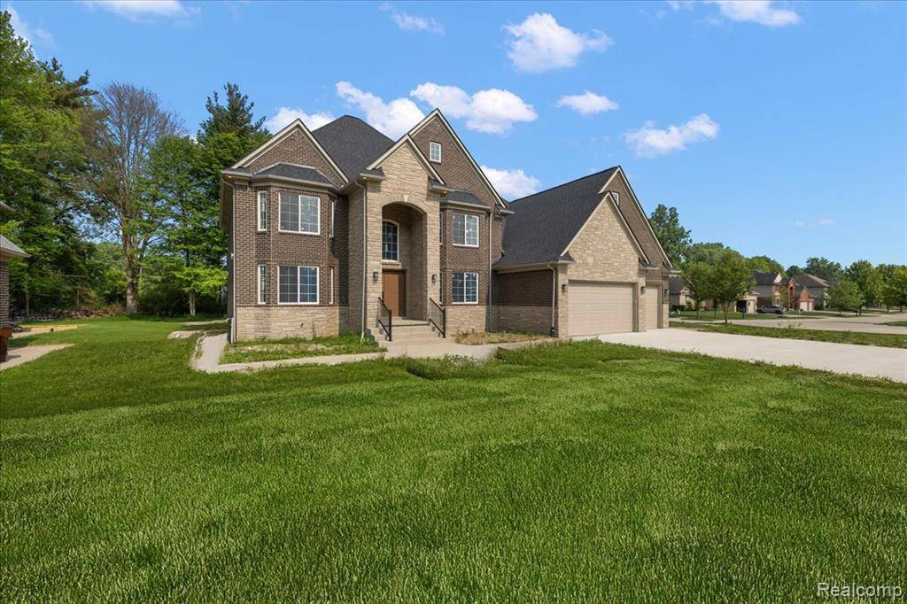 Shelby Twp, MI 48316,56350 Willow Creek Boulevard