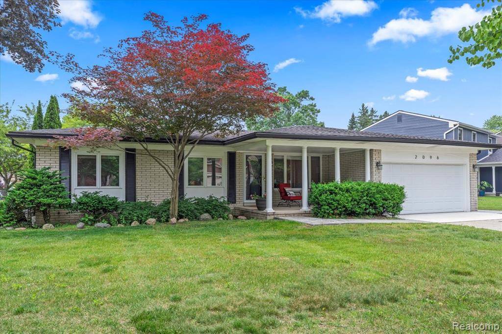 Troy, MI 48085,2096 Highbury Drive