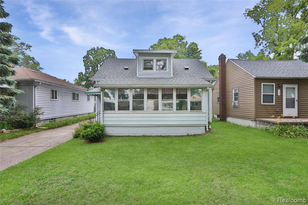 Hazel Park, MI 48030,1141 E Madge Avenue