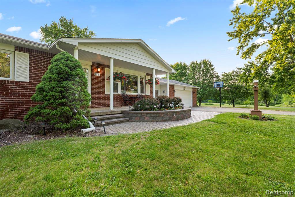 Fenton, MI 48451,11270 Odell Road