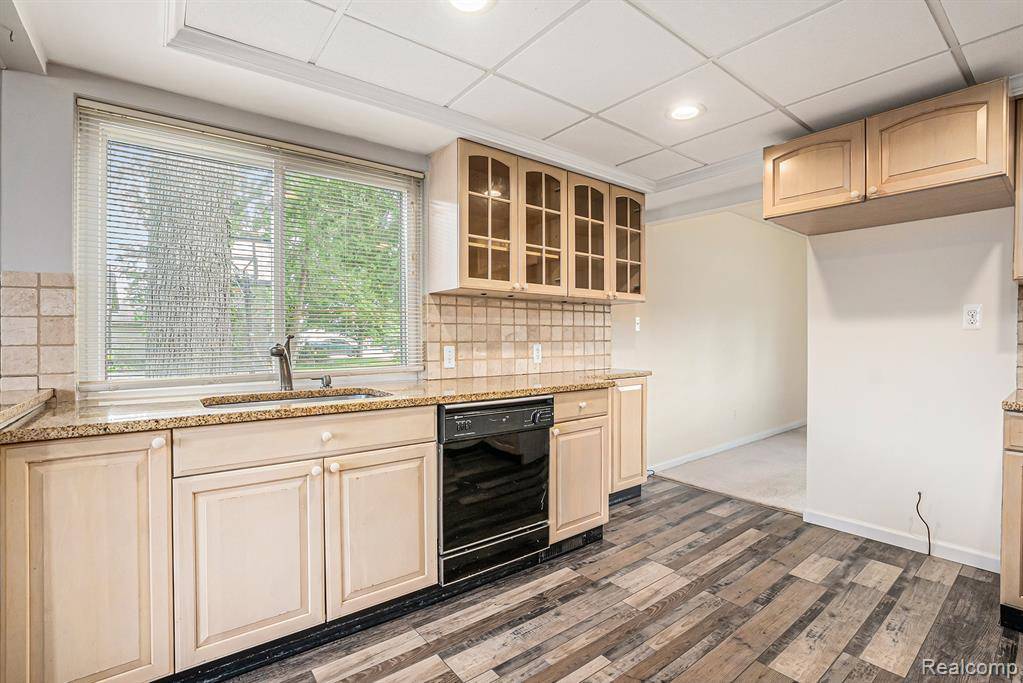 Harrison Twp, MI 48045,38336 MALLAST Street