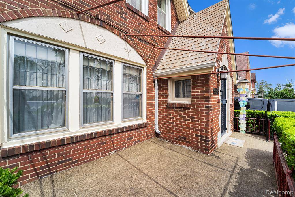 Detroit, MI 48221,17147 Ohio Street