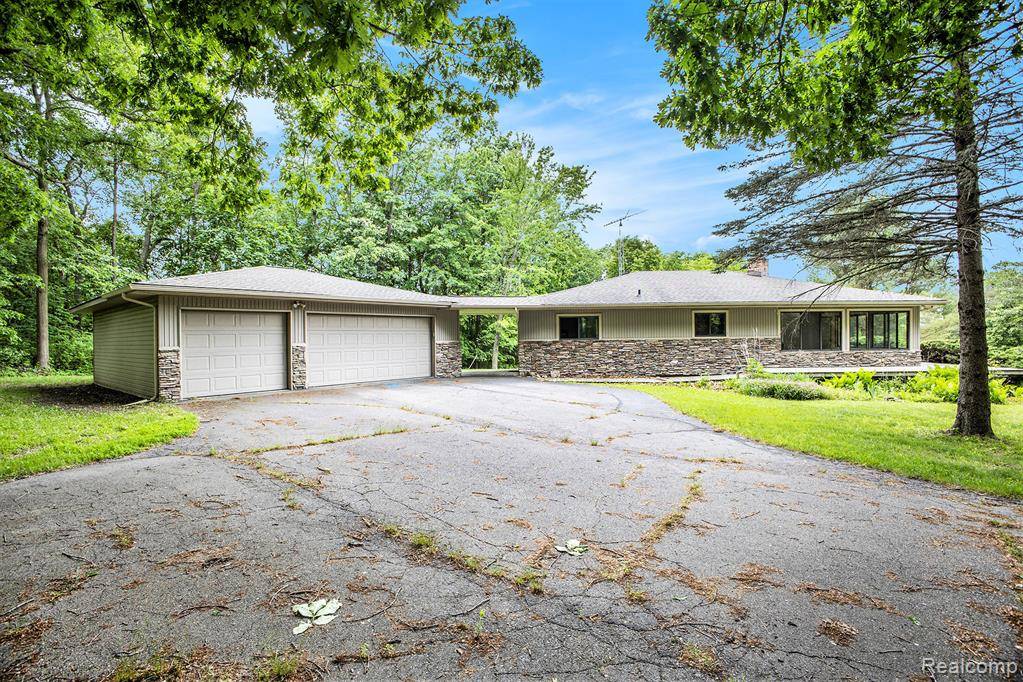 Genoa Twp, MI 48843,2456 Chilson Road