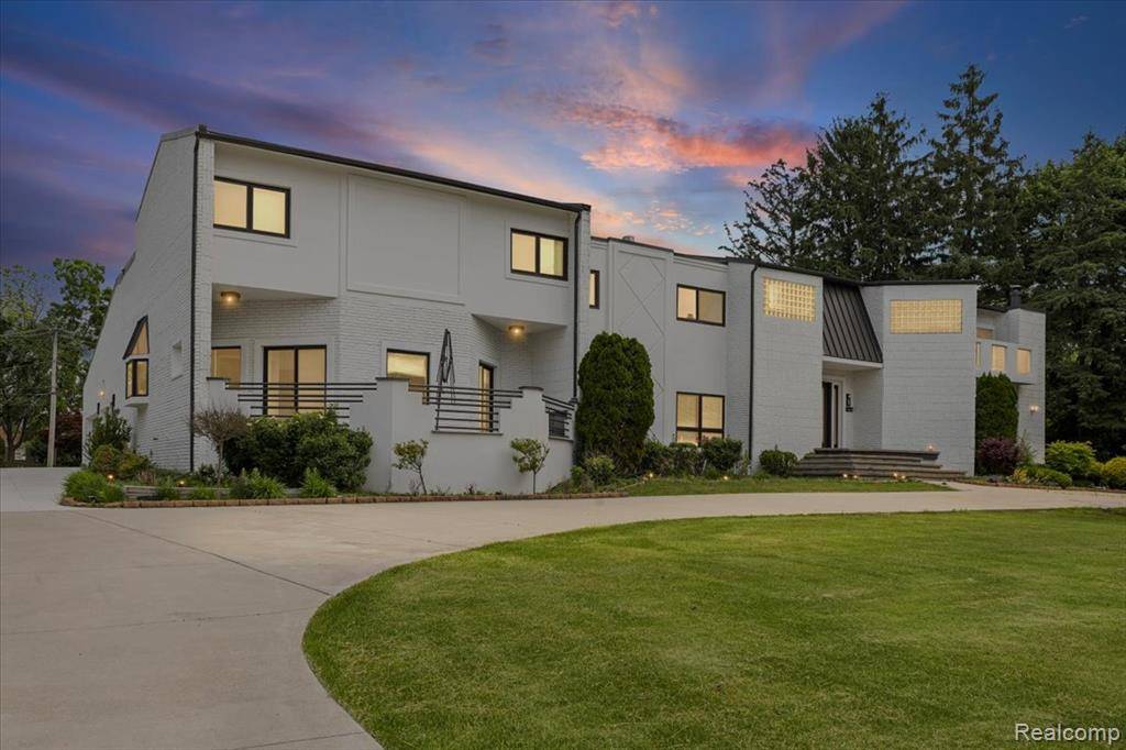 West Bloomfield Twp, MI 48323,3440 Lone Pine Road