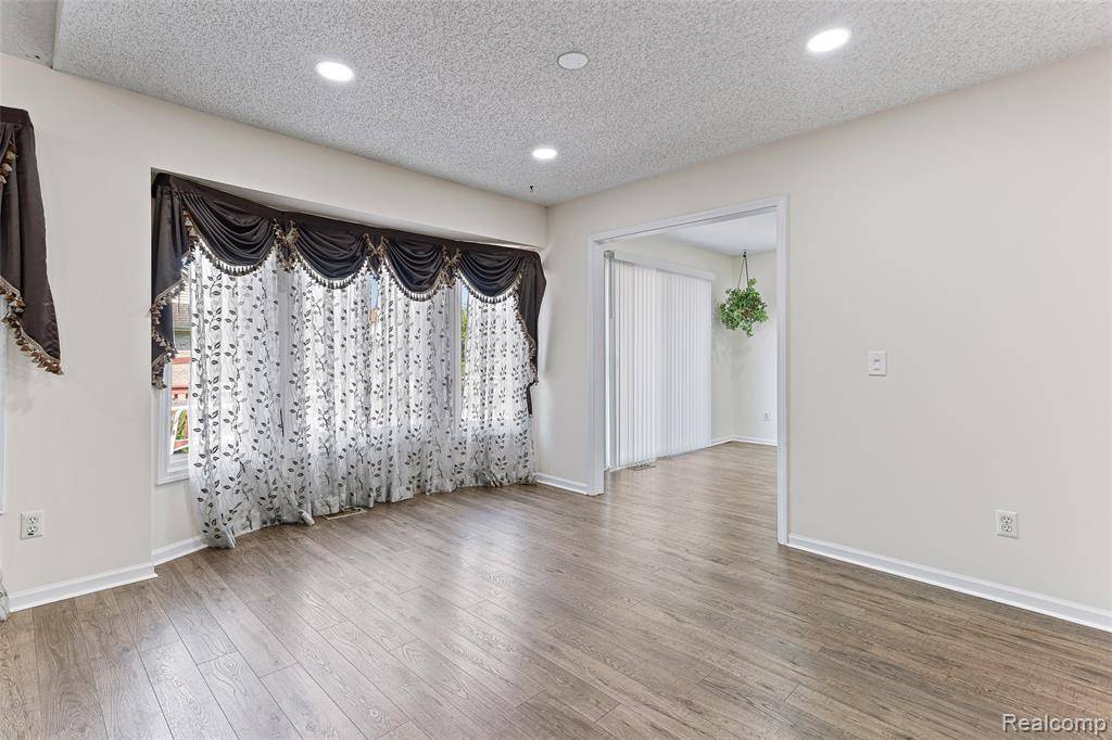 Canton Twp, MI 48188,42137 Trent Drive