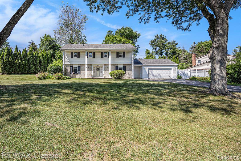 Commerce Twp, MI 48390,1925 Dawn Ridge Road