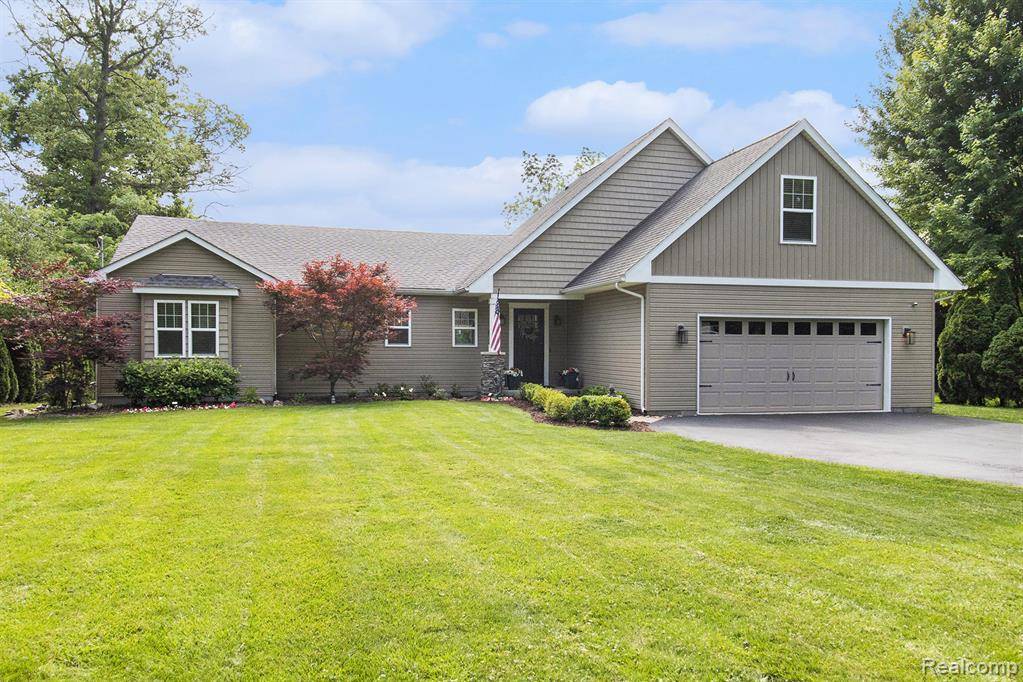 Grosse Ile Twp, MI 48138,22085 Thorofare Road