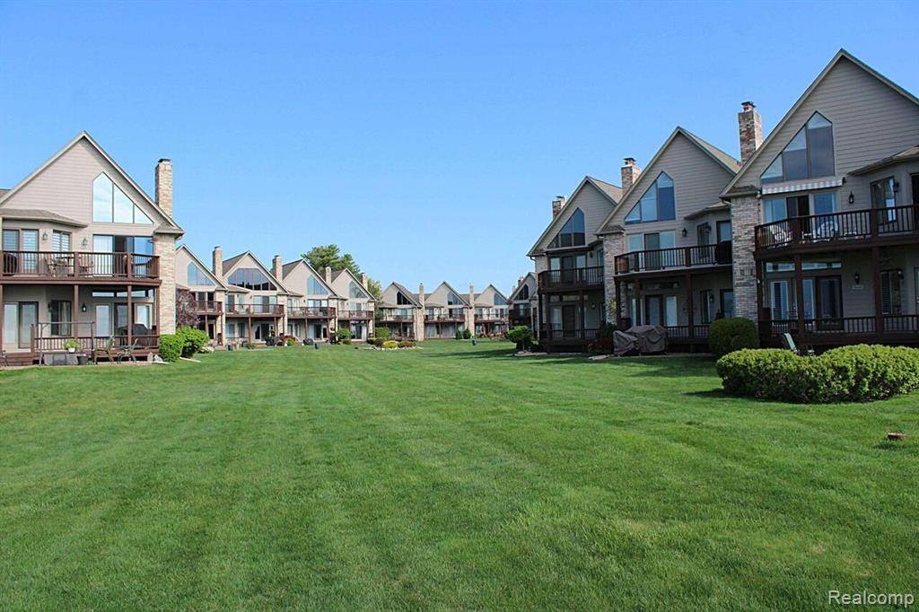 New Baltimore, MI 48047,50703 Harbour View Drive N
