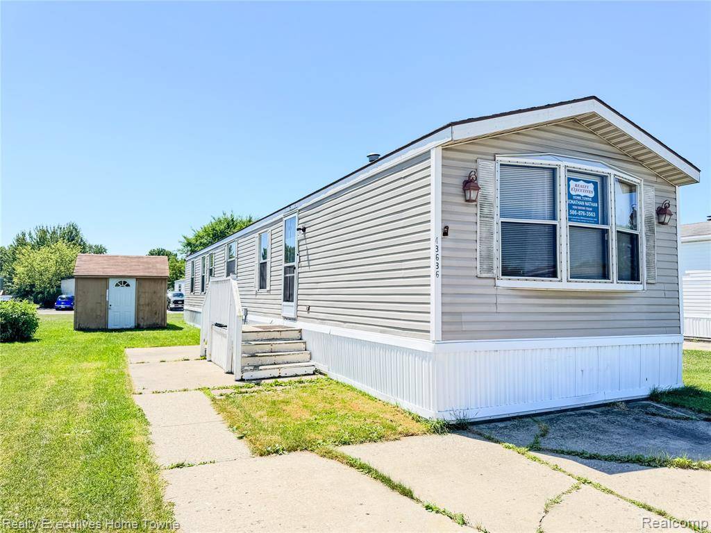 Clinton Twp, MI 48036,43636 Teal Cir