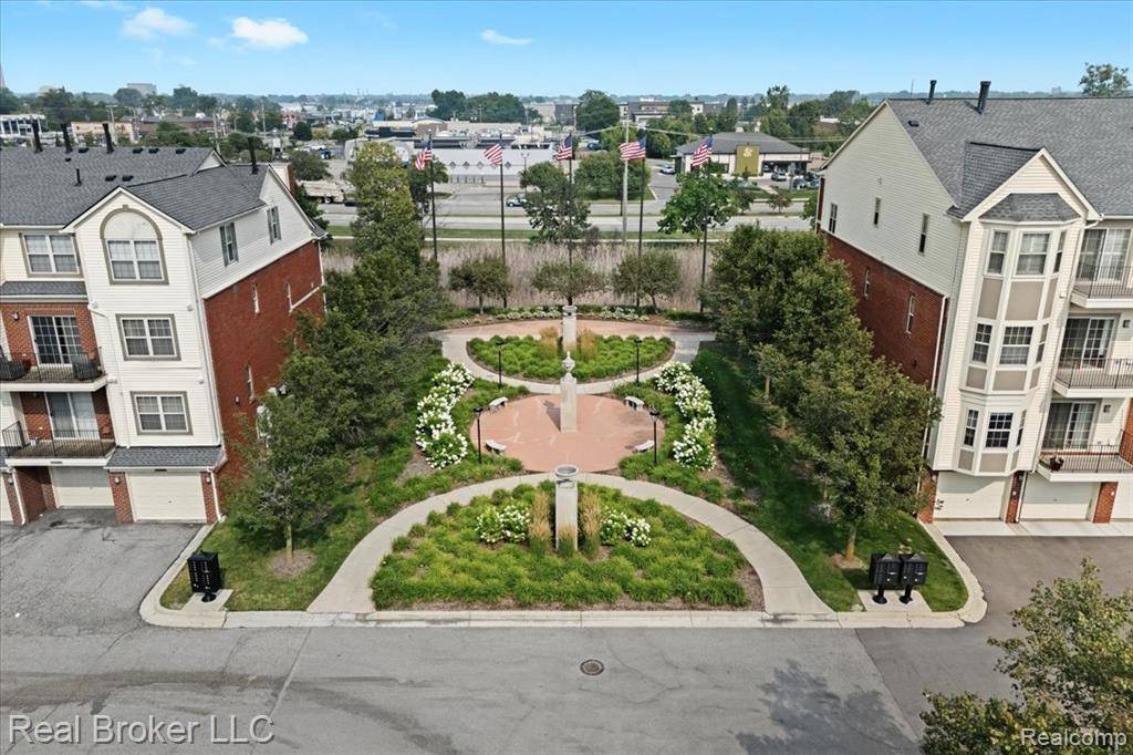Troy, MI 48084,1546 Devon Lane