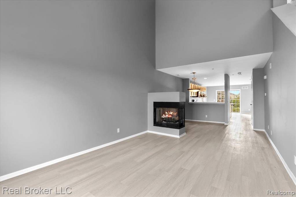 Troy, MI 48084,1546 Devon Lane