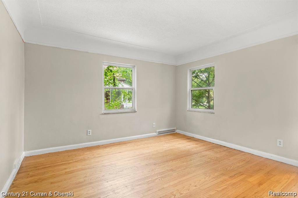 Detroit, MI 48235,13631 VASSAR Avenue