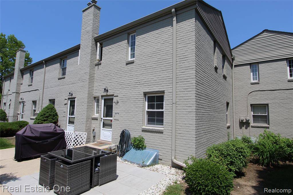 Birmingham, MI 48009,1670 Graefield Road