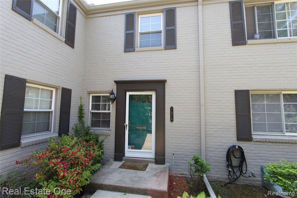 Birmingham, MI 48009,1670 Graefield Road