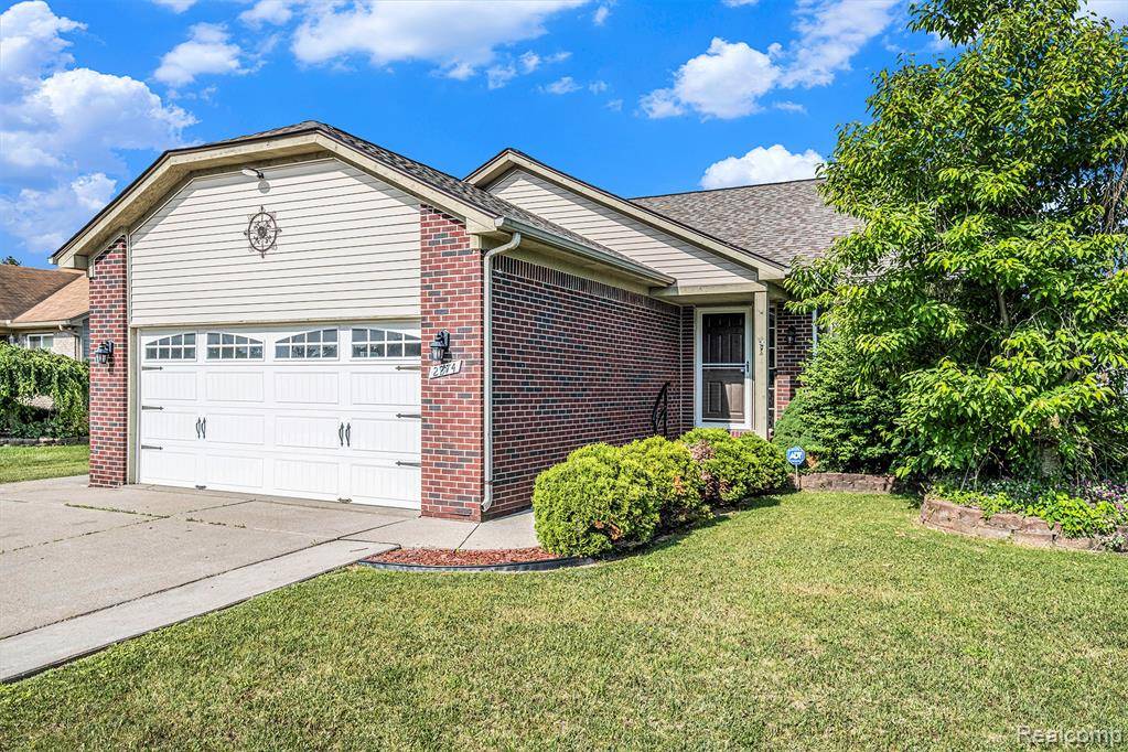 Burton, MI 48519,2274 Apple Tree Drive