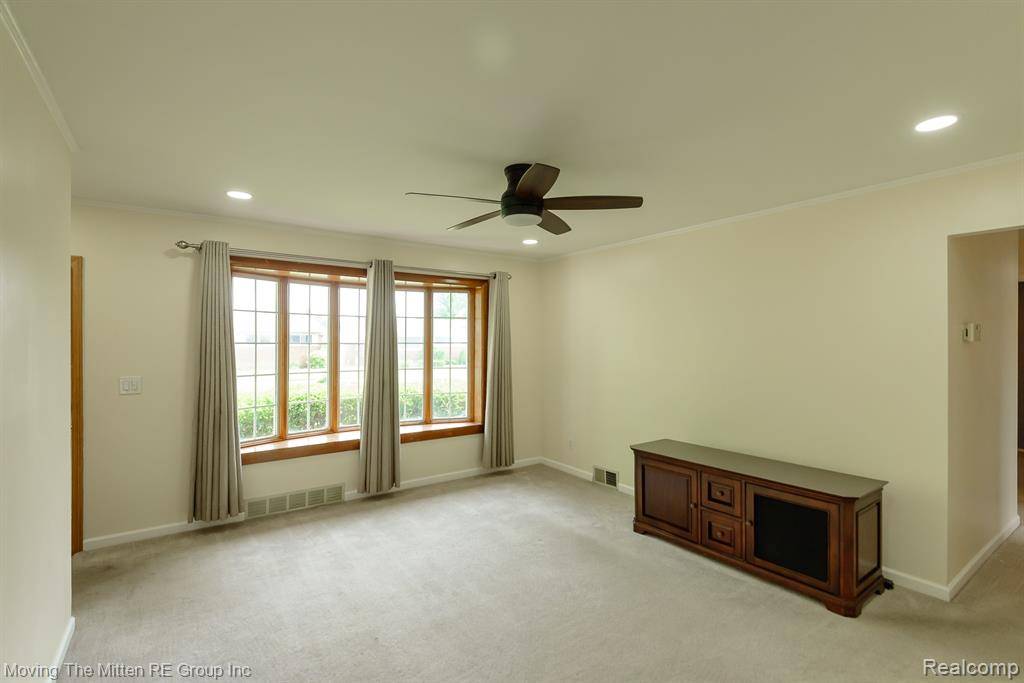 Westland, MI 48185,30635 Cooley Boulevard
