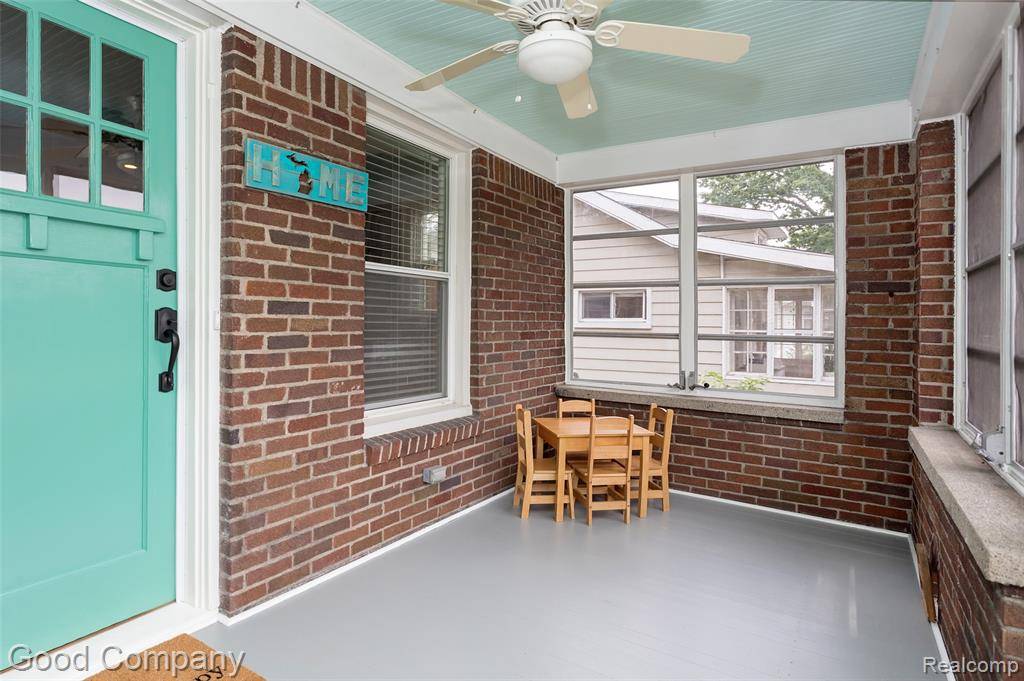 Ferndale, MI 48220,1554 W Saratoga Street