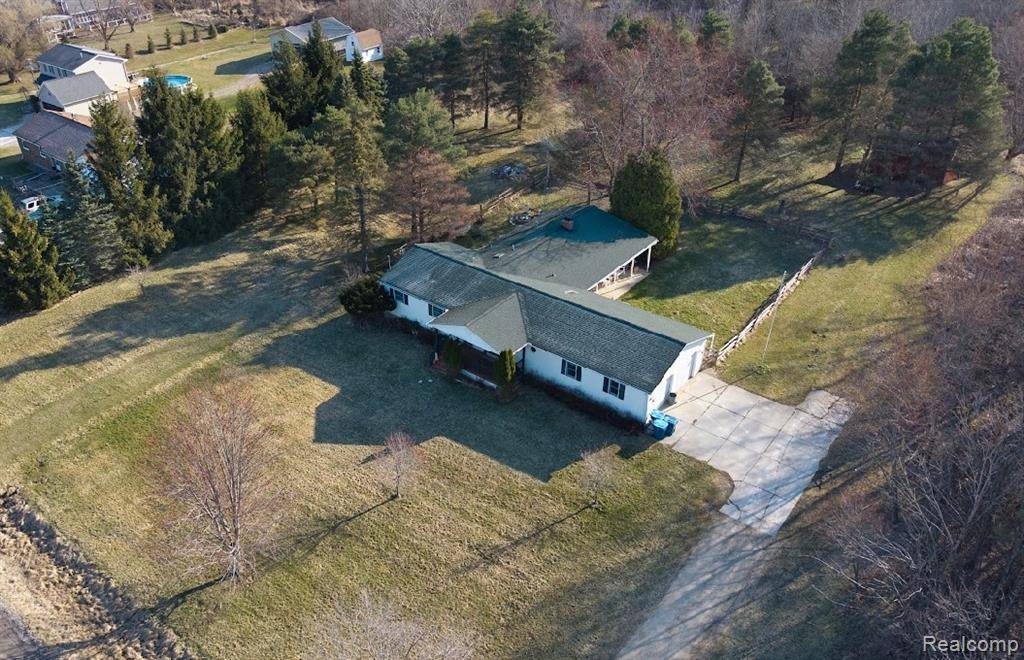 Fenton Twp, MI 48436,11057 Hogan Road