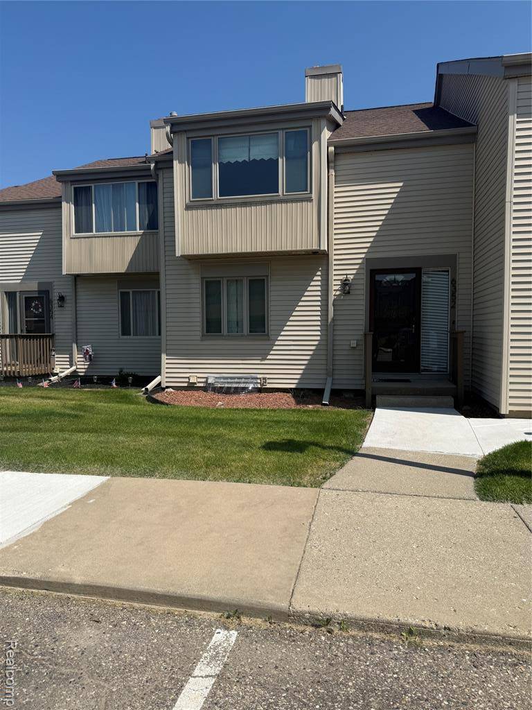 Flint Twp, MI 48532,6352 LAURENTIAN Court