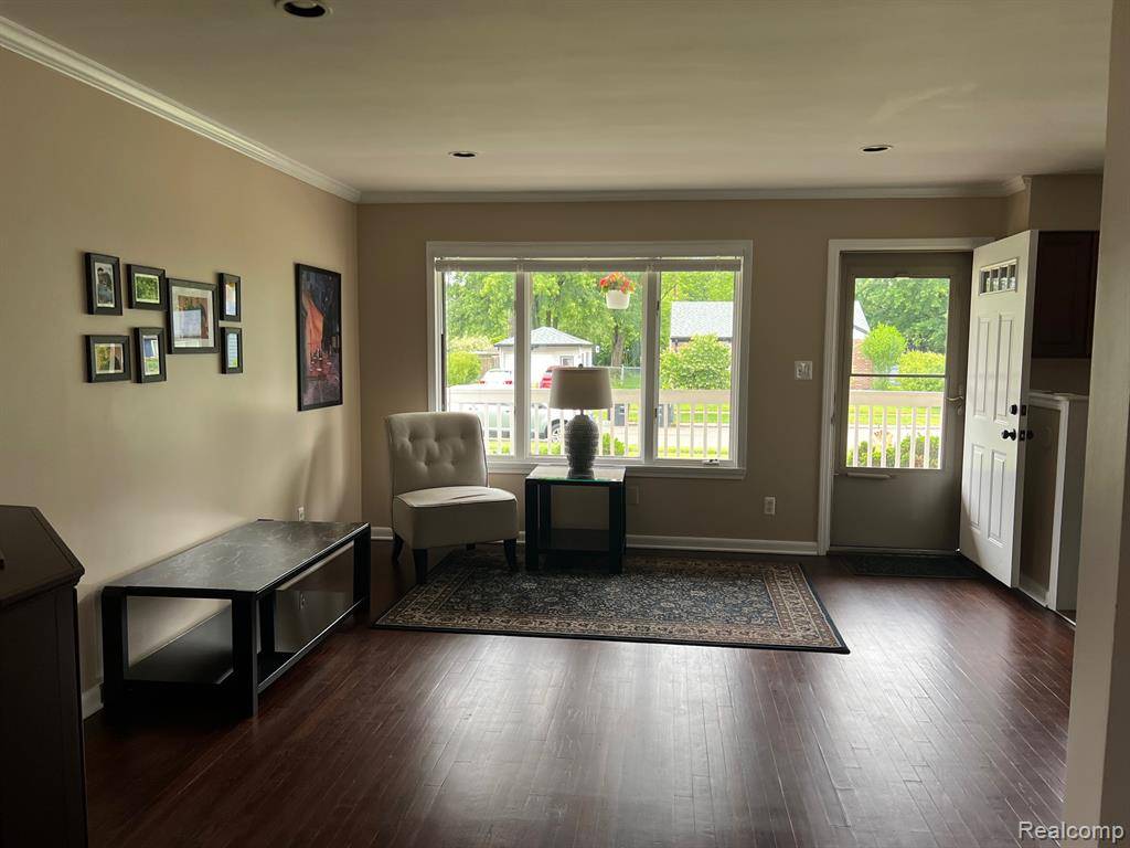 Livonia, MI 48154,15158 Garden Street