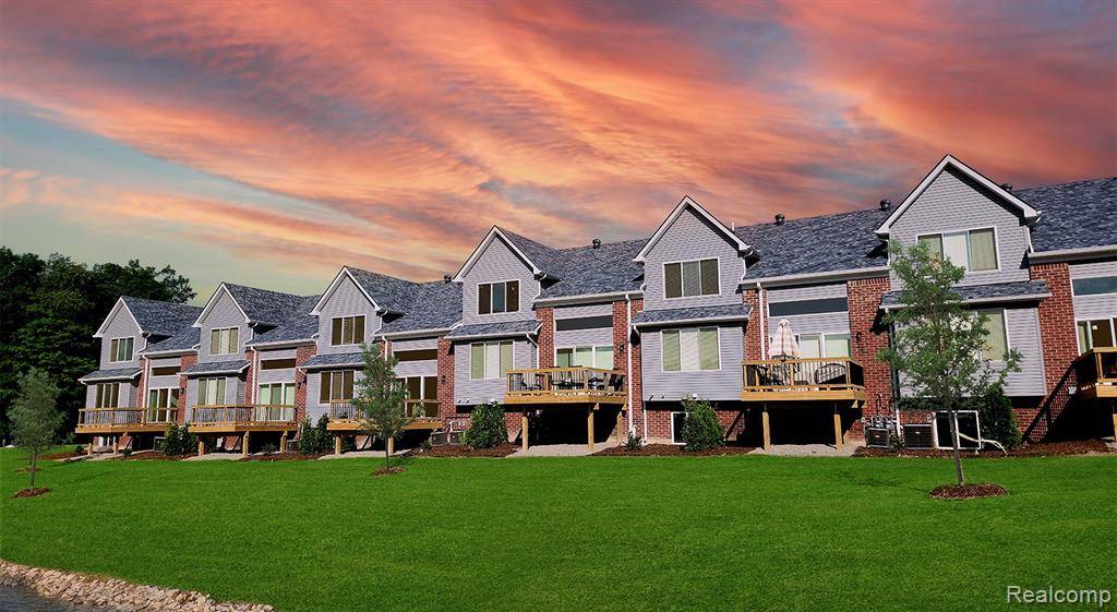 Auburn Hills, MI 48326,2651 Danbury Drive