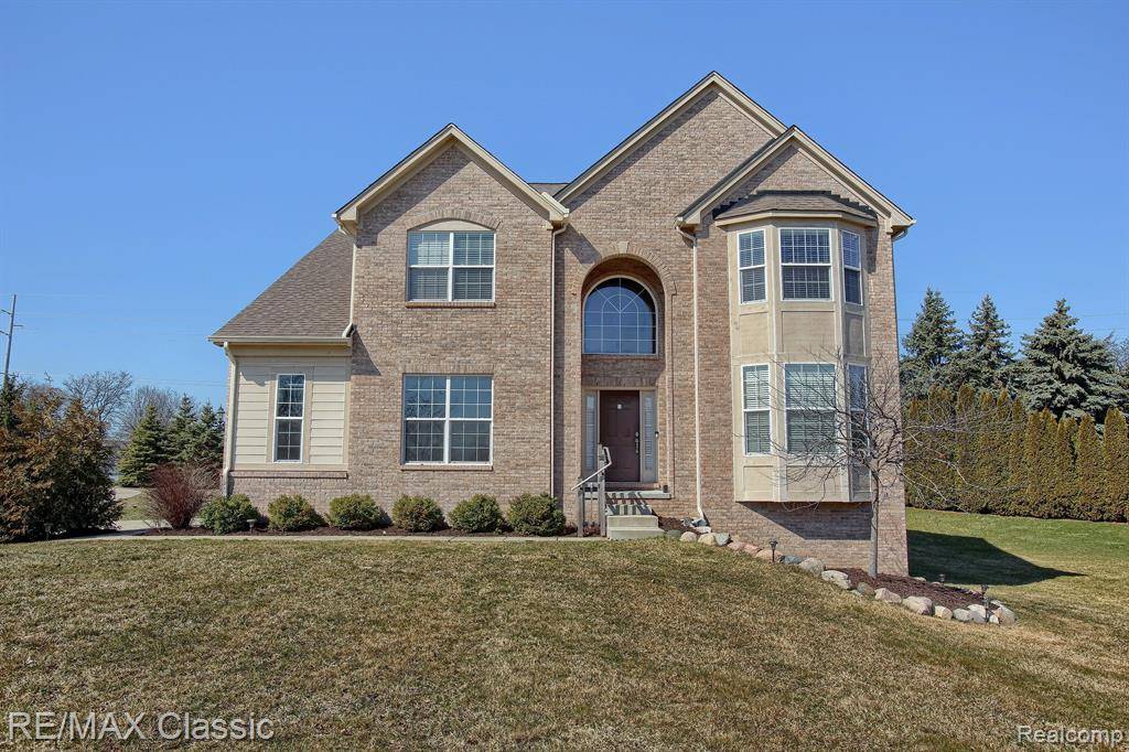 Troy, MI 48085,1051 DORAL Drive