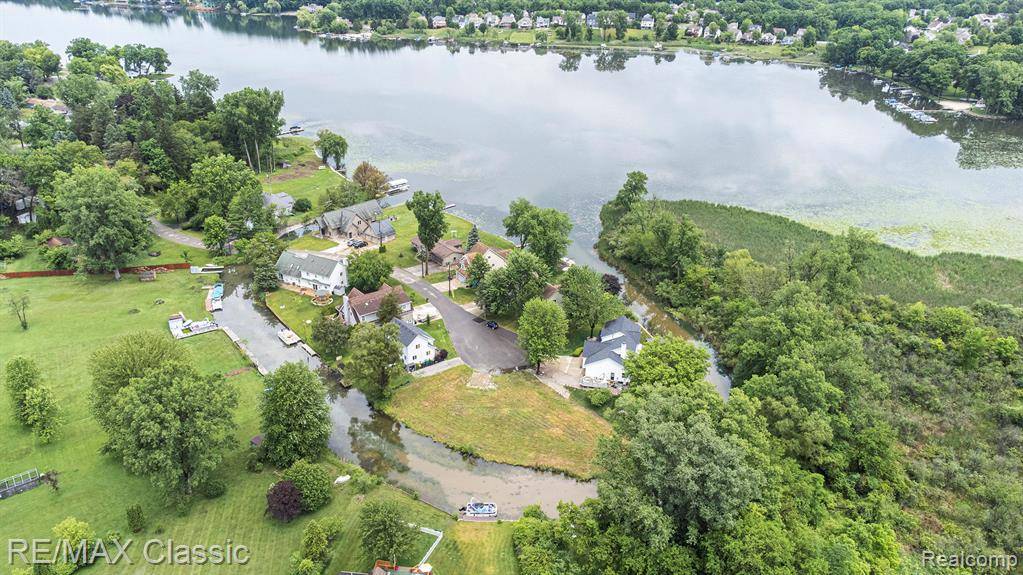 Howell, MI 48843,Vac Harvard Street