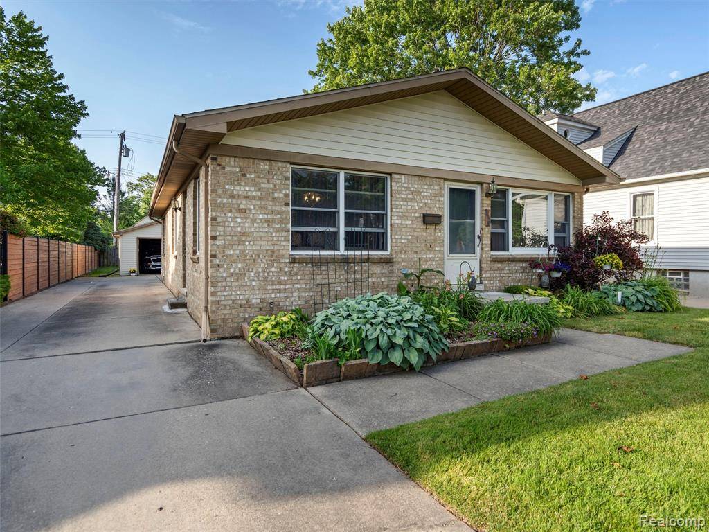 Wyandotte, MI 48192,436 Orchard Street