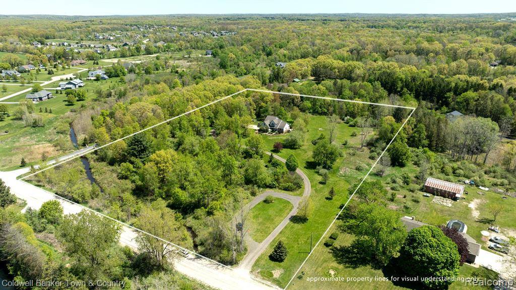 Brighton Twp, MI 48114,1355 MAXFIELD Road