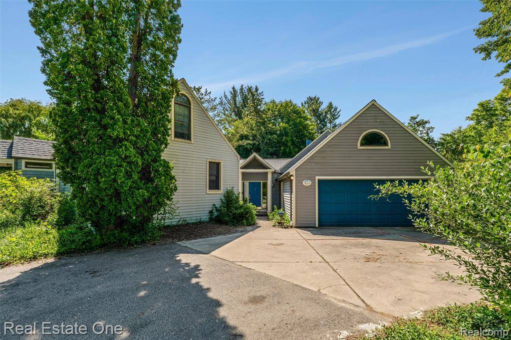 Livonia, MI 48154,30115 Munger Drive