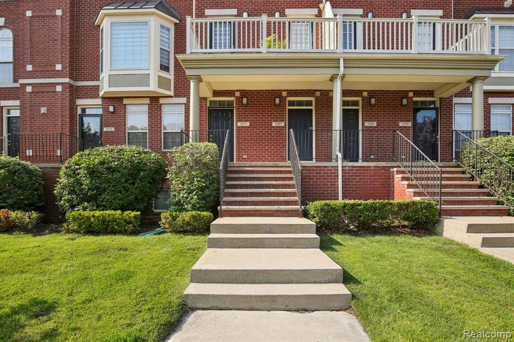 Troy, MI 48084,3207 Camden Drive 7 110
