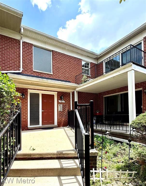 Farmington Hills, MI 48334,27654 E Echo Valley 132