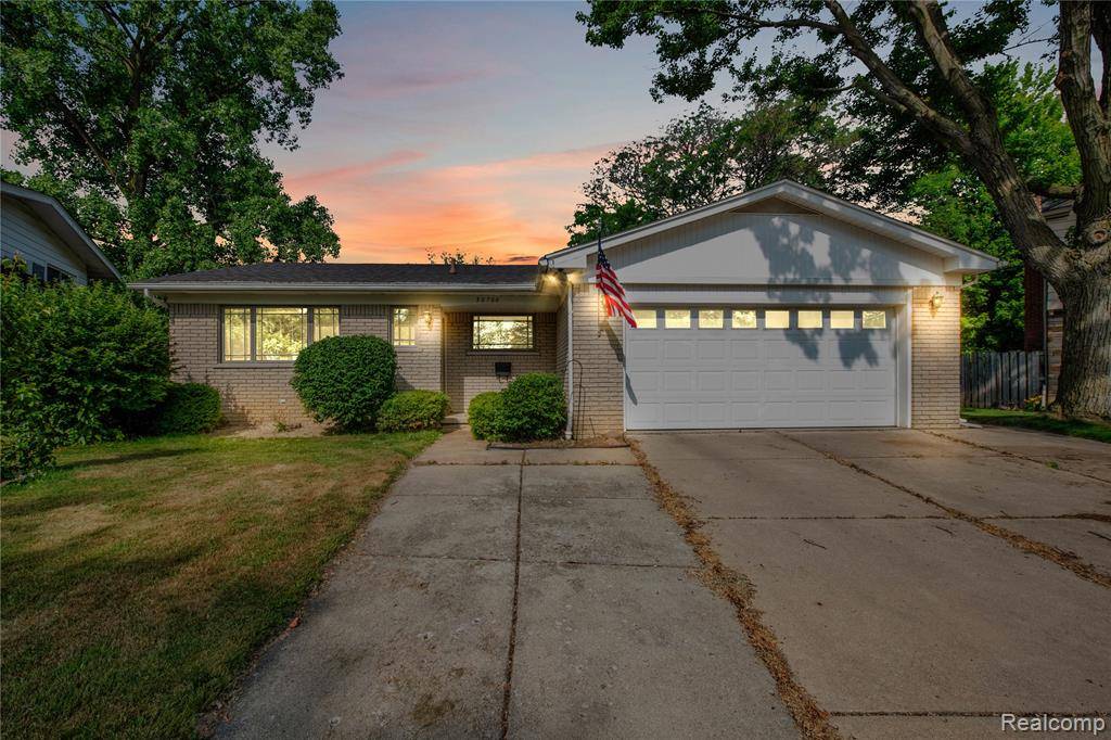 Westland, MI 48185,30700 Ledgecliff Avenue