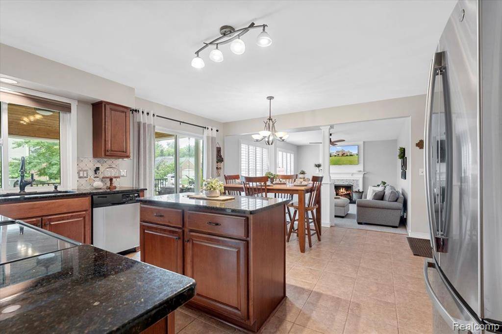 Canton Twp, MI 48187,45743 Larchmont Drive