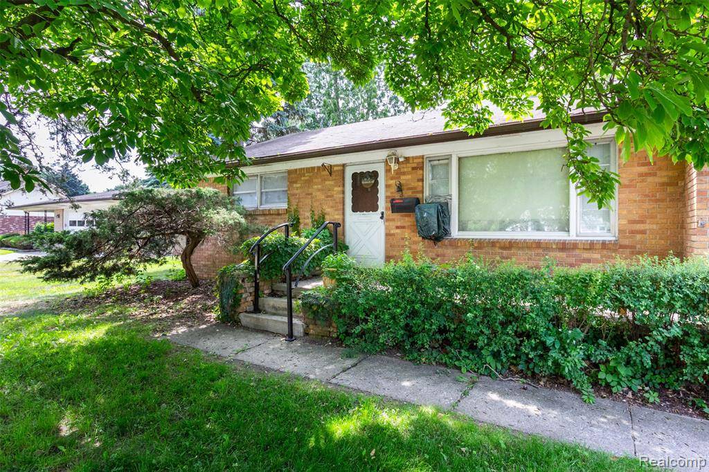 Warren, MI 48092,4144 Hillcrest Drive
