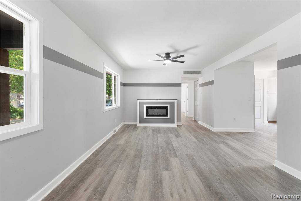 Highland Twp, MI 48356,3166 Highland Boulevard