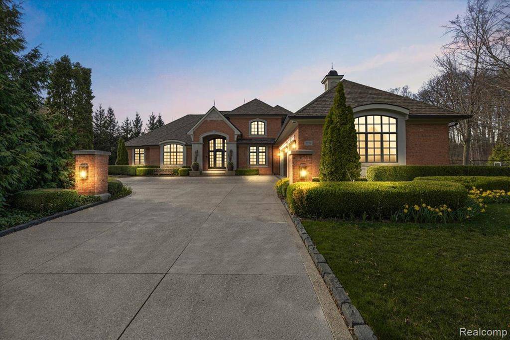 Bloomfield Twp, MI 48302,2779 Turtle Lake Drive