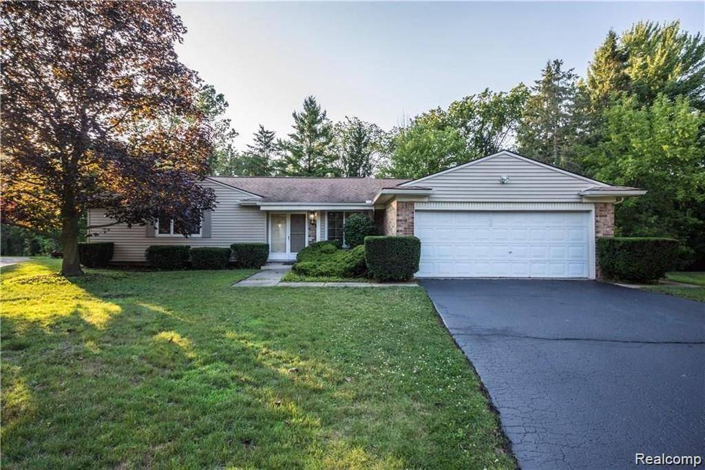 Orion Twp, MI 48360,2280 Geyer